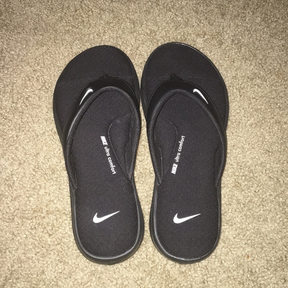 Nike ultra comfort sandals